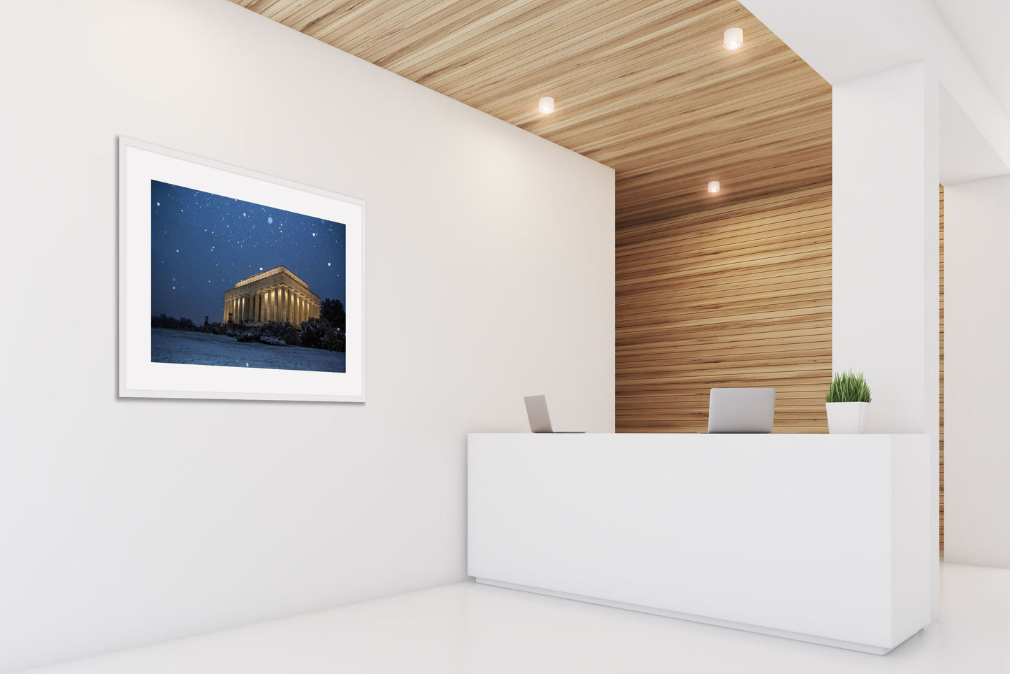 Winter at the Lincoln-SQ0873531